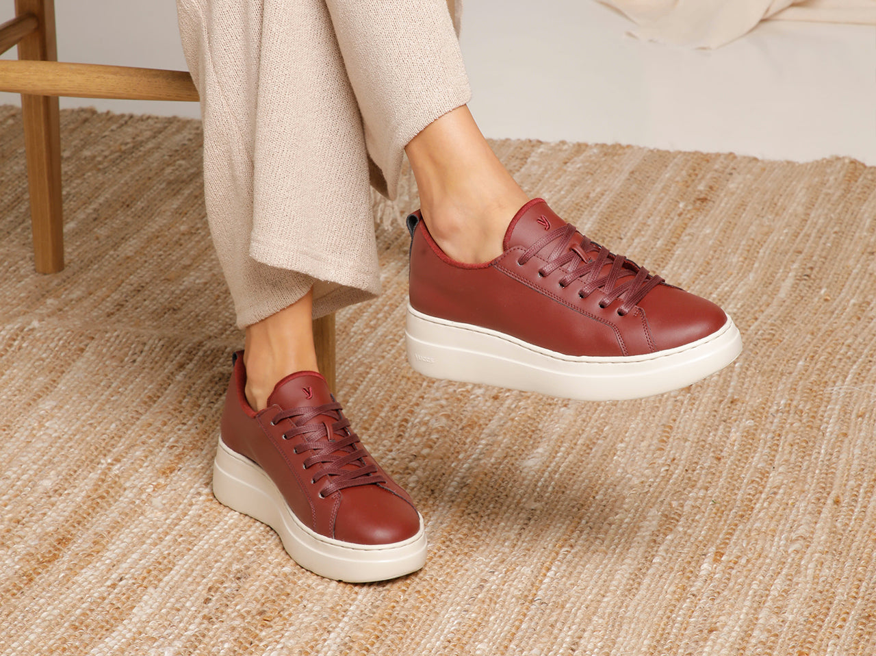 Women's Grape Casual Up