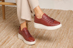 Women's Grape Casual Up